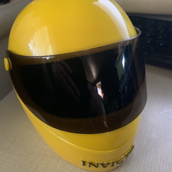 HOST PICK NEW INVICTA mens watch /Helmet case NWT PRICE FIRM already reduced - Picture 11 of 11